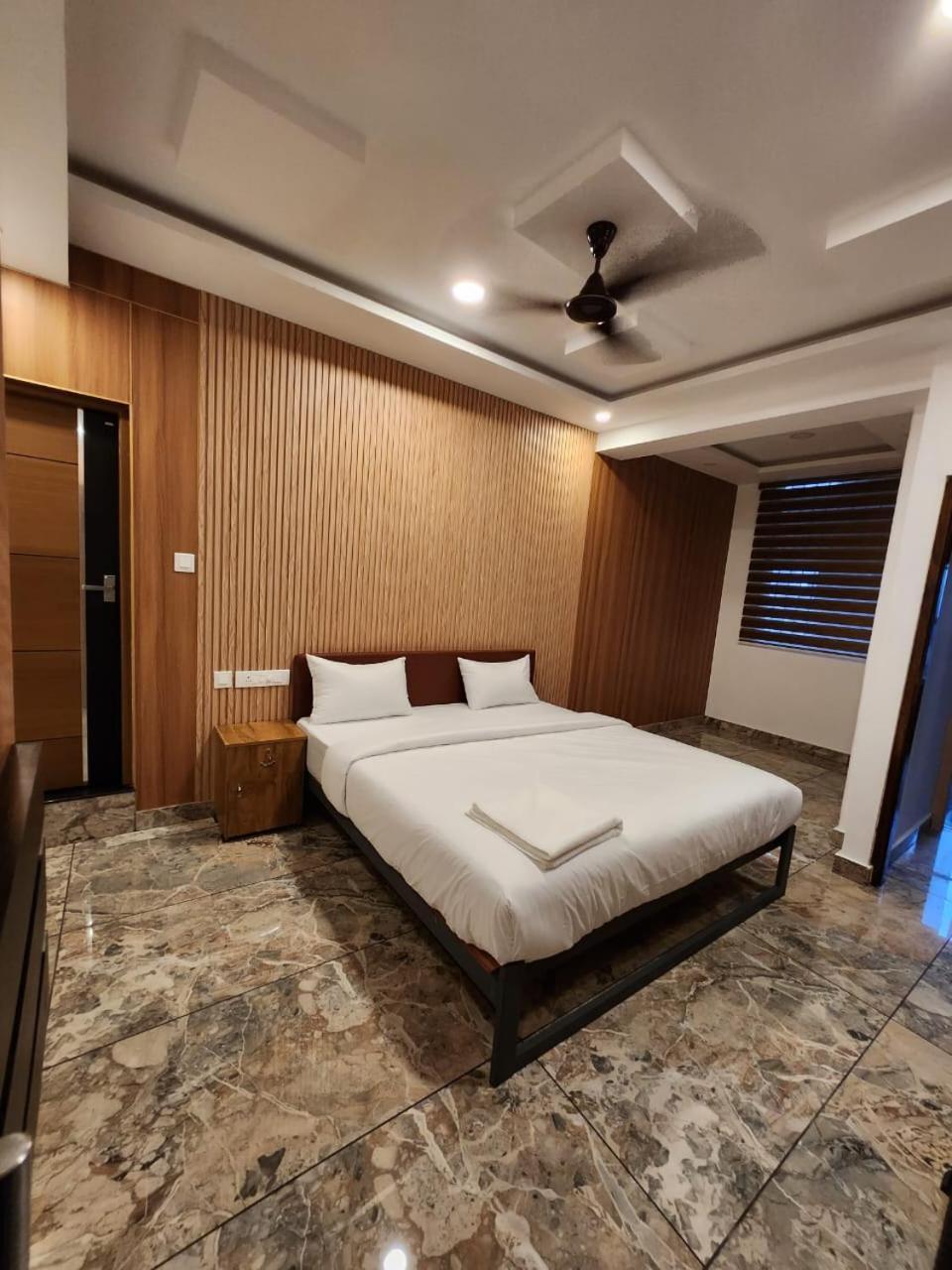 Royal View Residency Hotel Attingal Eksteriør billede